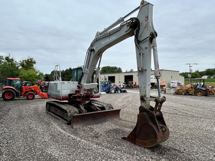 takeuchi-tb1140-image-6