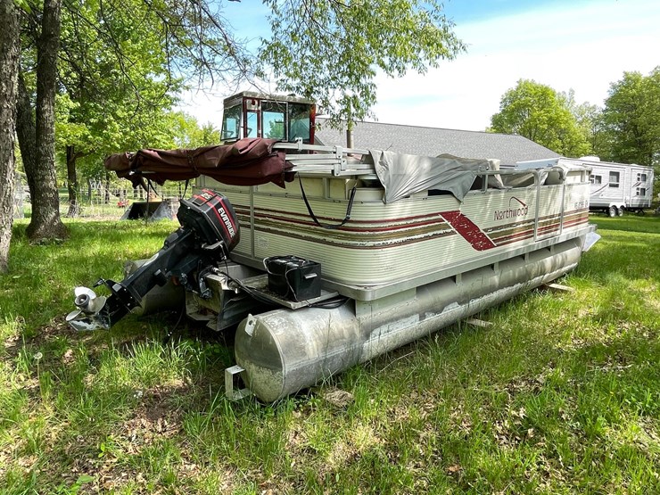 #502-•-northwood-pontoon-with-motor-(no-title)-(spring-brook,-wi)-image-5