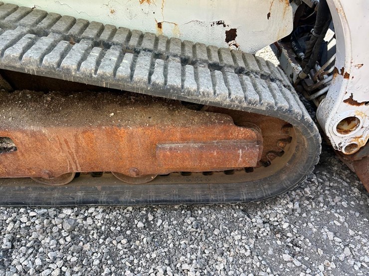 2019-bobcat-t450-image-14