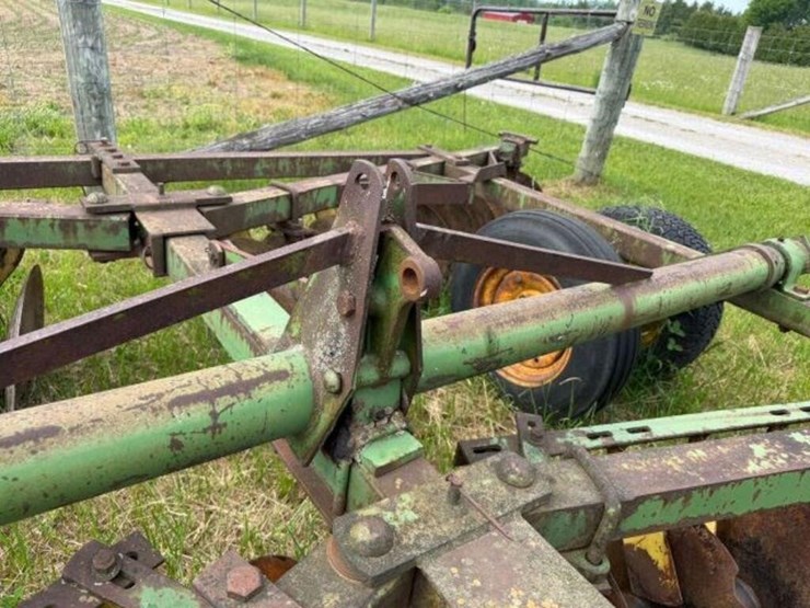 john-deere-14-image-21
