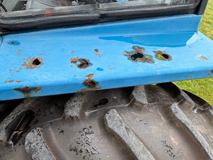 new-holland-5030-image-11