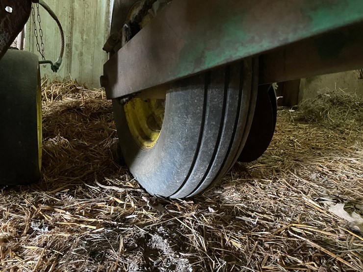 john-deere-7000-image-27