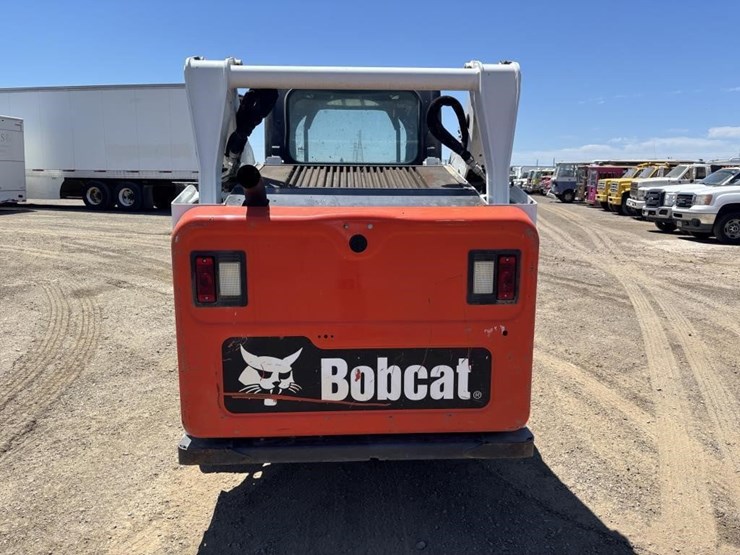 2021-bobcat-s590-image-8