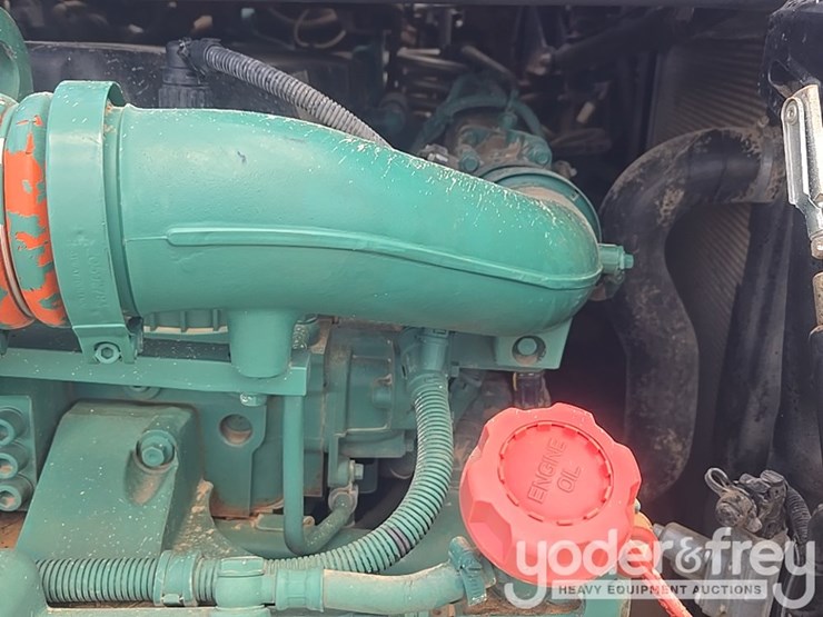 2022-volvo-a25g-image-39