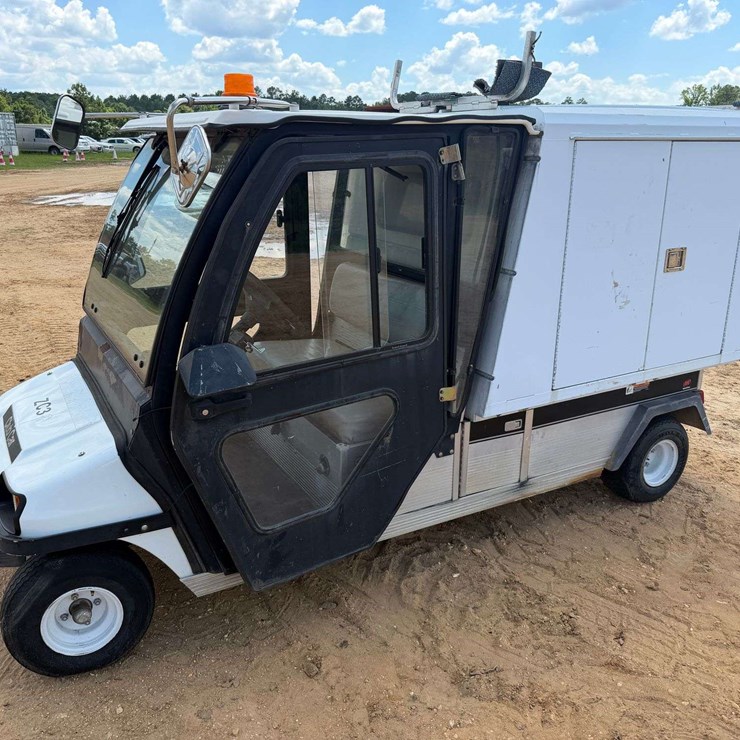 2005 Club Car Carry All ZMT Utility Cart