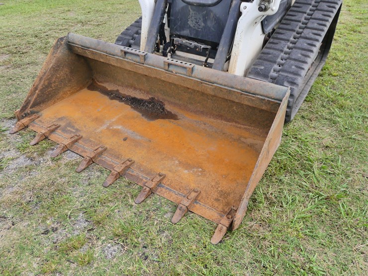 2022-bobcat-t76-image-3