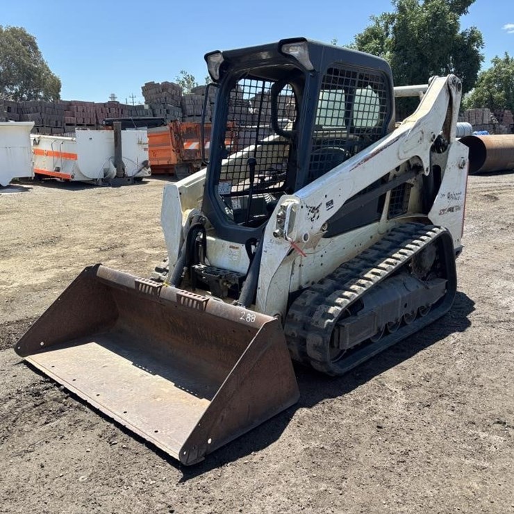 2016 BOBCAT T590