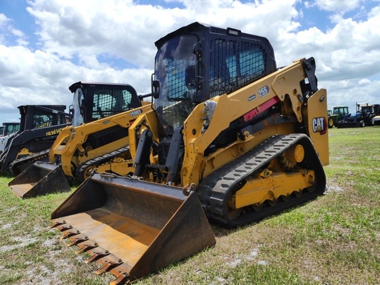 2024-caterpillar-255-image-1