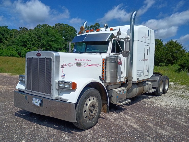 1998-peterbilt-379-image-1