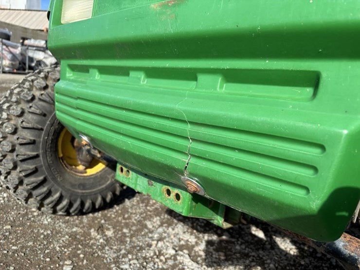 john-deere-gator-image-10