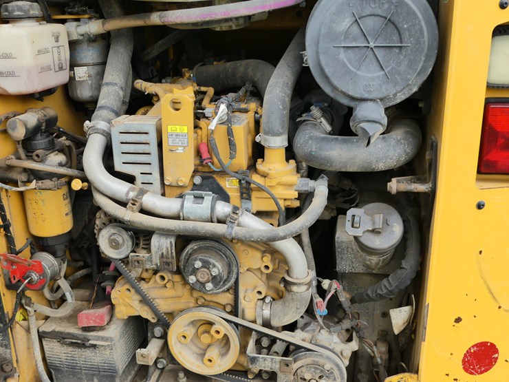 2022-caterpillar-259d3-image-9