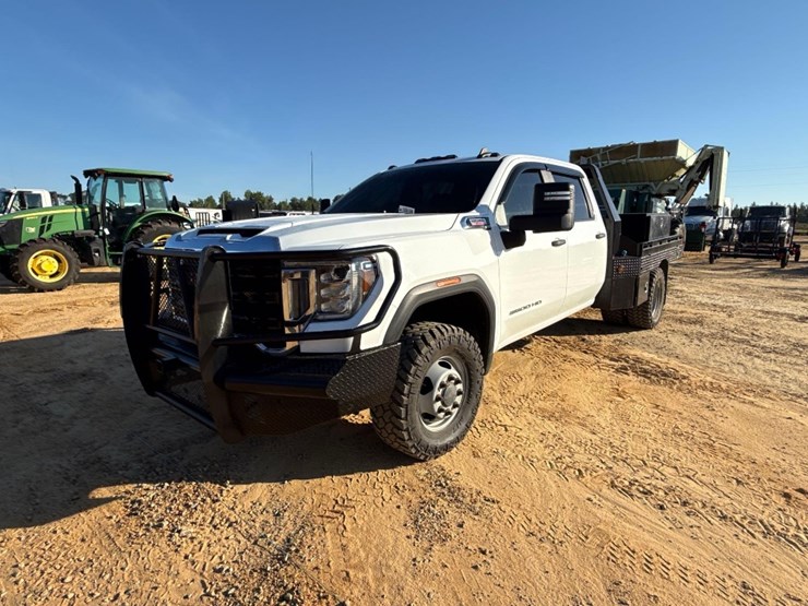 2021-gmc-3500-image-2