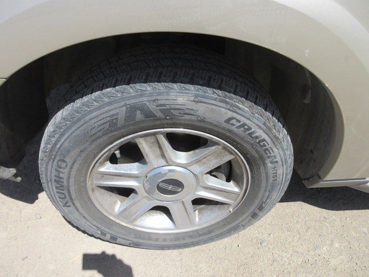 2005-lincoln-aviator-image-17