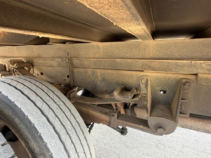 2013-ford-f550-image-30