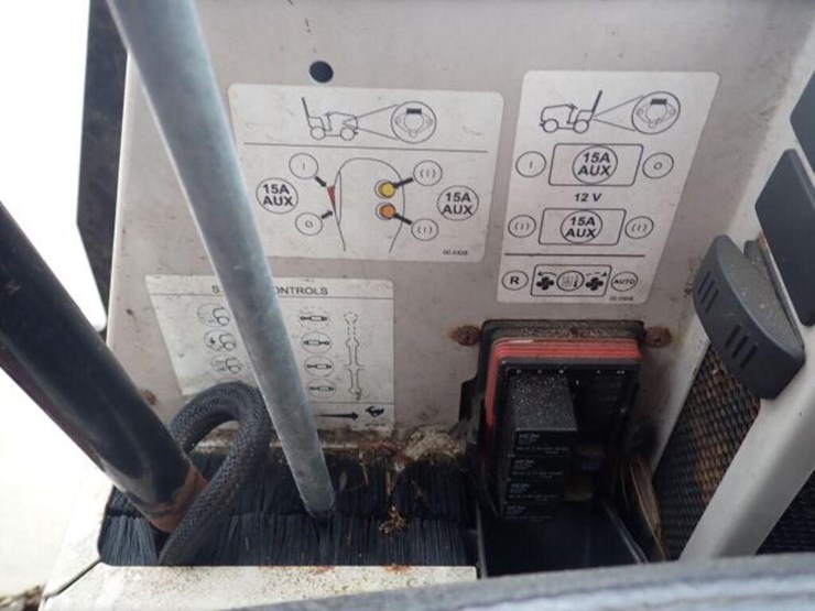 2014-ventrac-4200-image-13