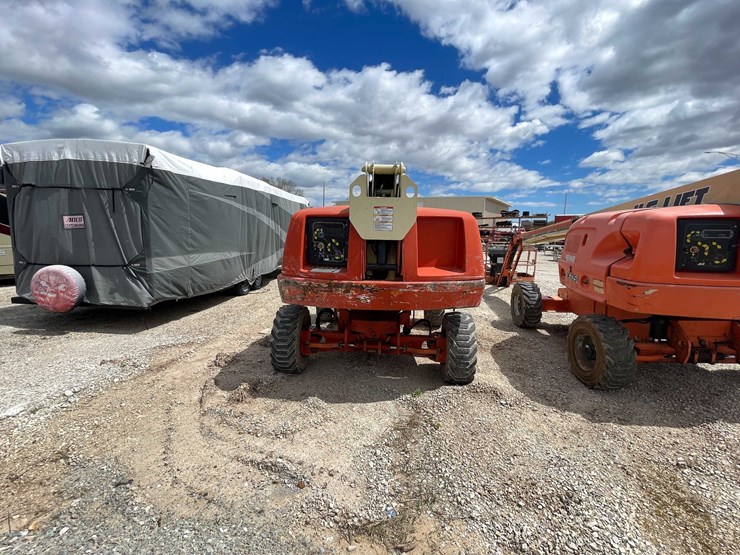 jlg-400s-image-35