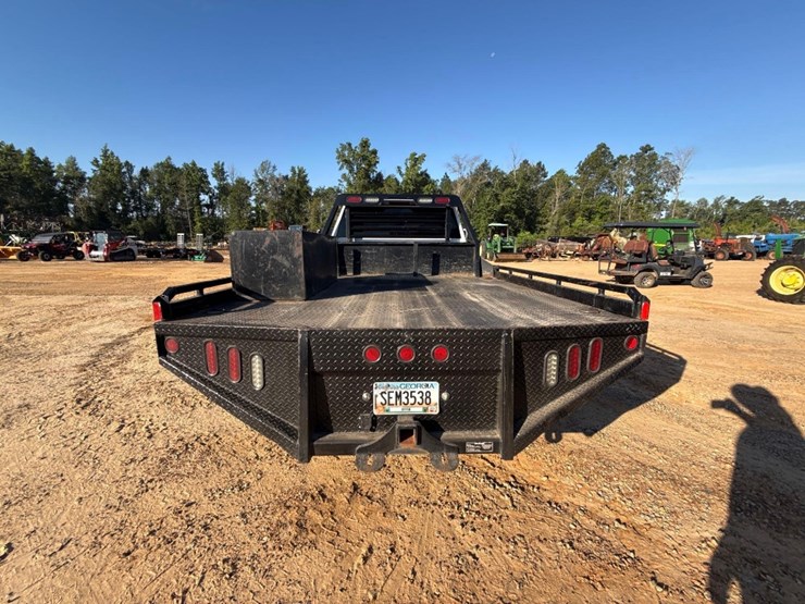 2021-gmc-3500-image-4