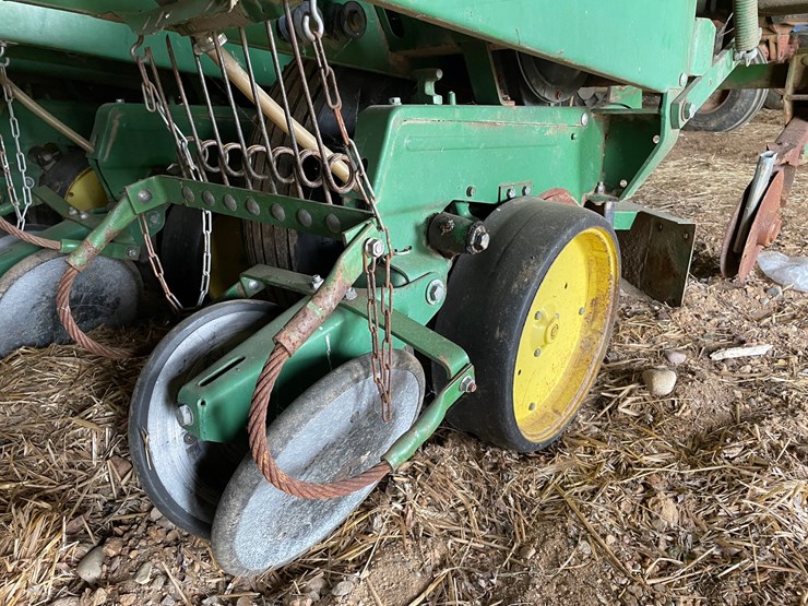 john-deere-7000-image-14
