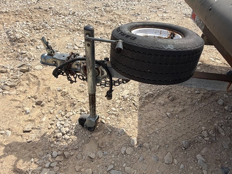 #5499-•-deckover-snowmobile-trailer-image-4