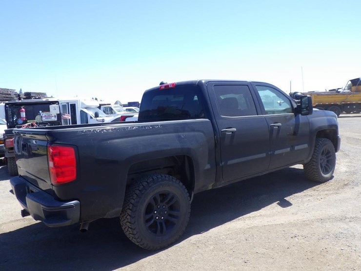 2017-chevrolet-1500-image-4