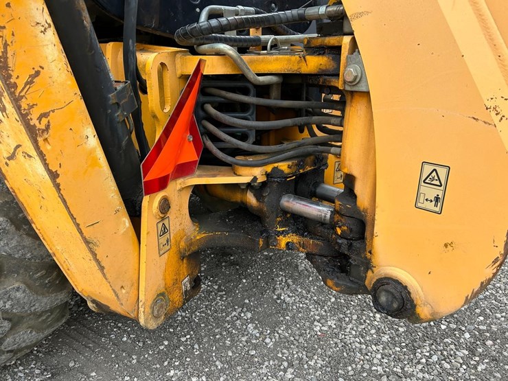 jcb-3cx14-image-17