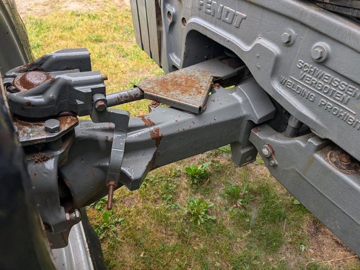 2005-fendt-818-image-21