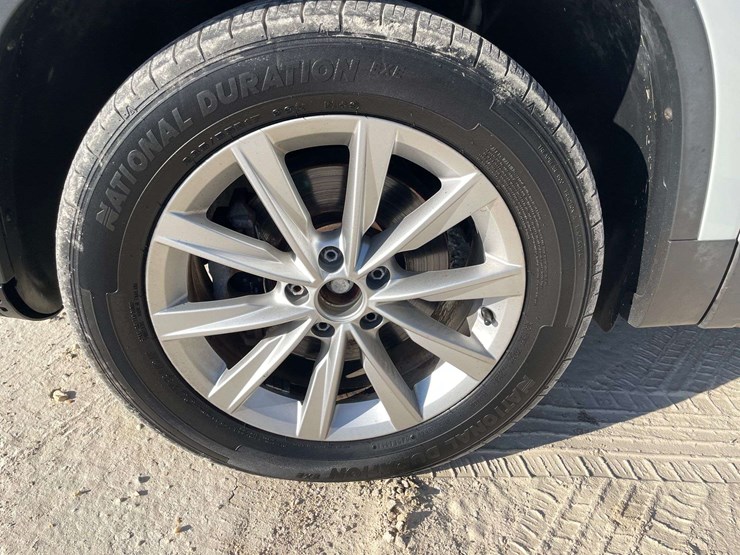 2017-volkswagen-tiguan-image-19