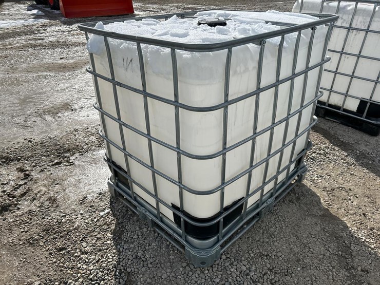 water-tank-tote-image-4