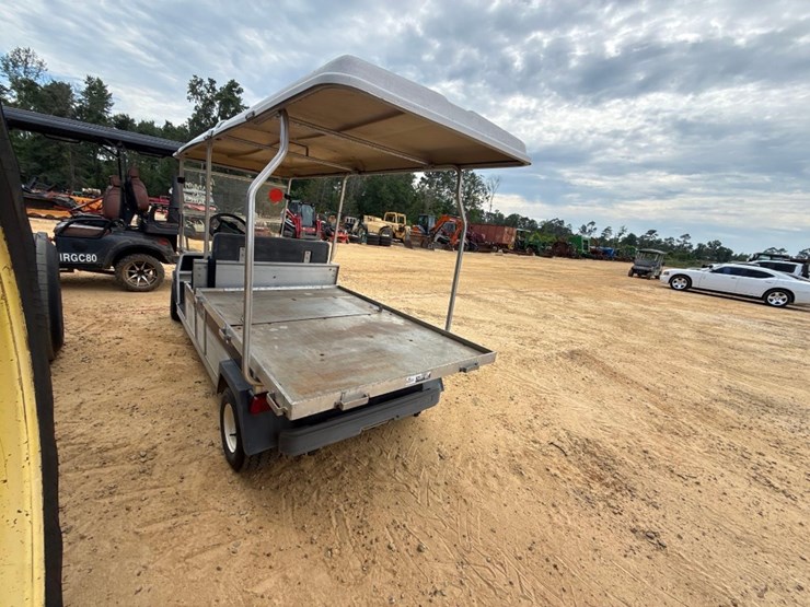 club-car-carryall-6-image-3