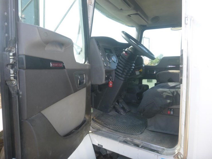 2018-kenworth-t370-image-11