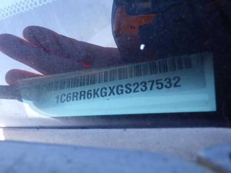 2016-dodge-1500-image-14