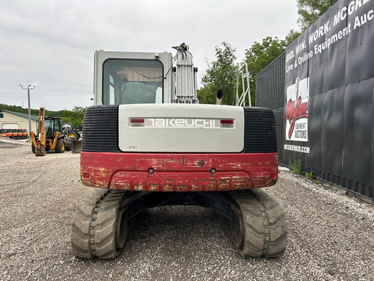takeuchi-tb1140-image-3