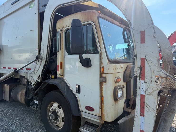 #5-•-2018-peterbilt-mammoth-front-loader-image-68
