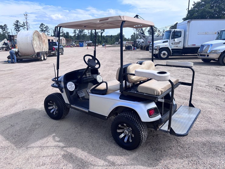 #84-•-2012-ez-go-golf-cart-|-no-title-image-3