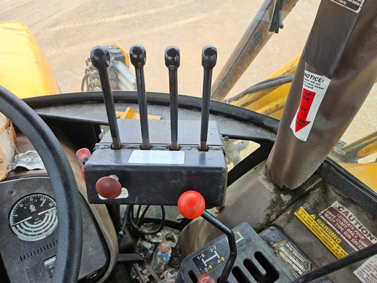 john-deere-2755-image-38