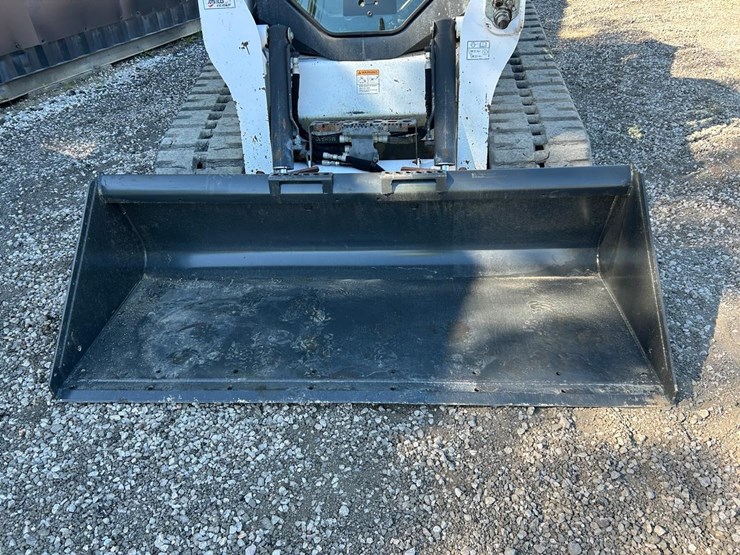 2019-bobcat-t740-image-9
