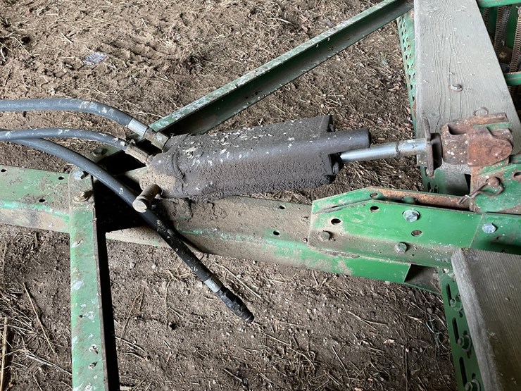 john-deere-8300-image-19