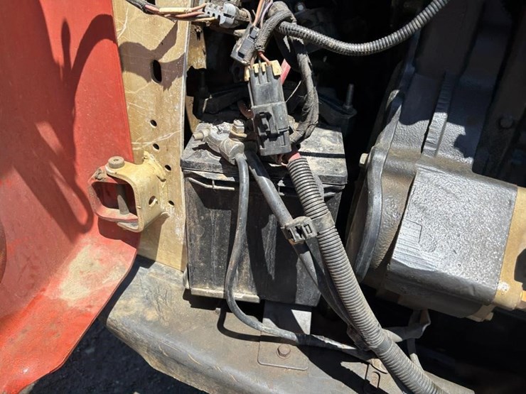 2016-bobcat-t590-image-31