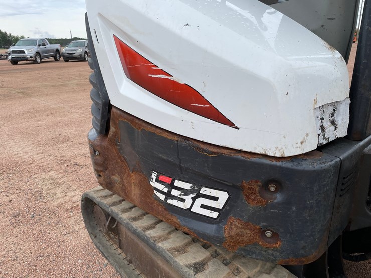 2020-bobcat-e32i-image-29