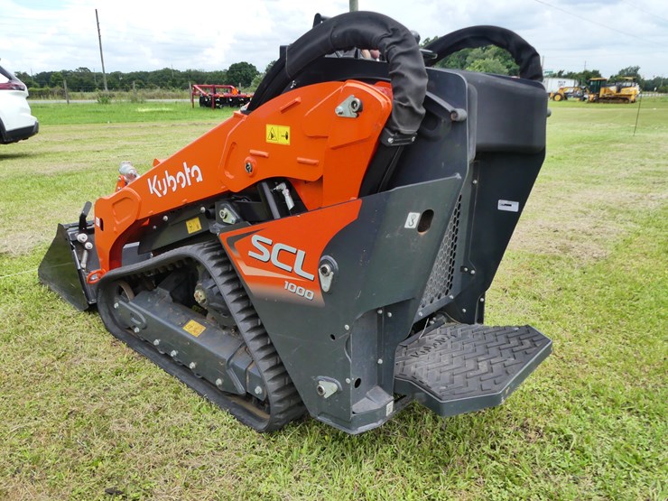 2023-kubota-scl1000-image-10