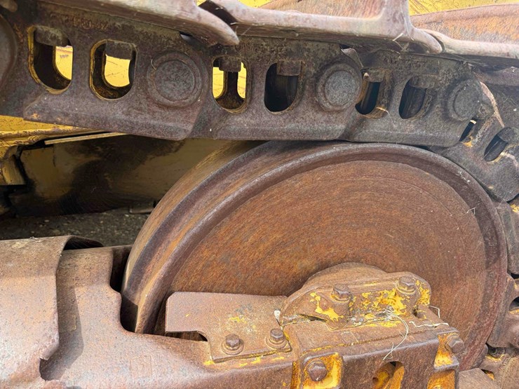 caterpillar-d7f-image-11