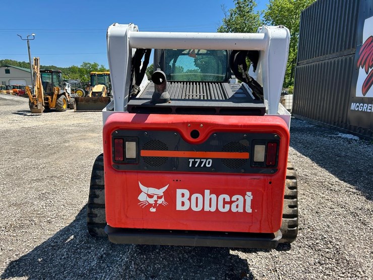 2021-bobcat-t770-image-3