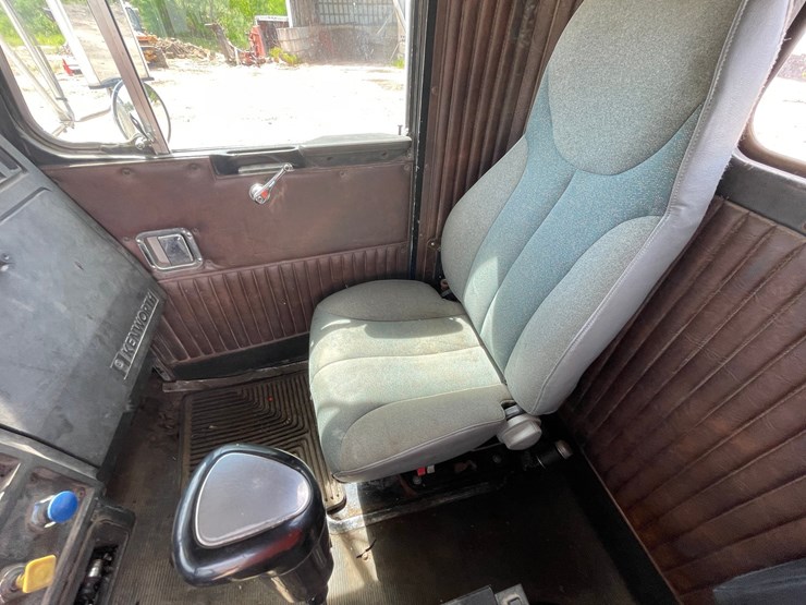 1988-kenworth-t800-image-62