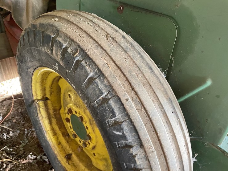 john-deere-8300-image-9
