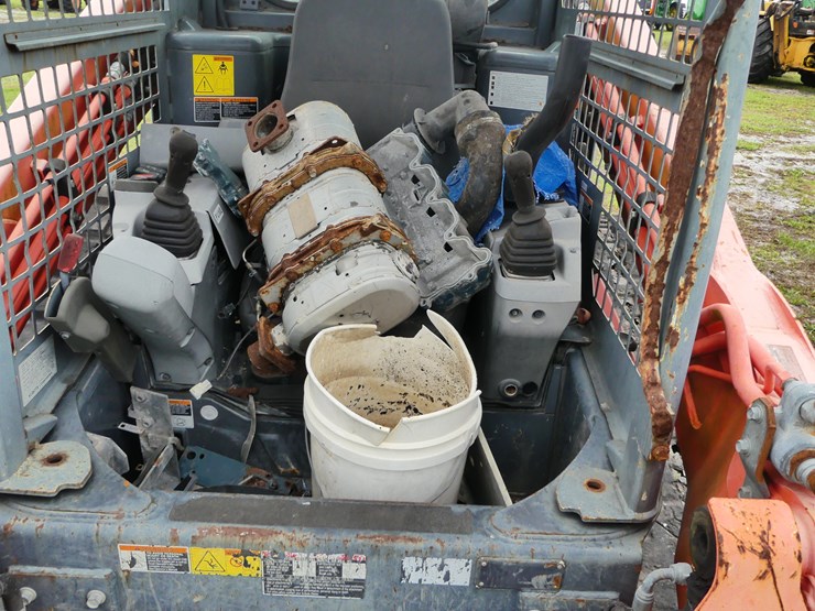 kubota-svl90-2-image-11
