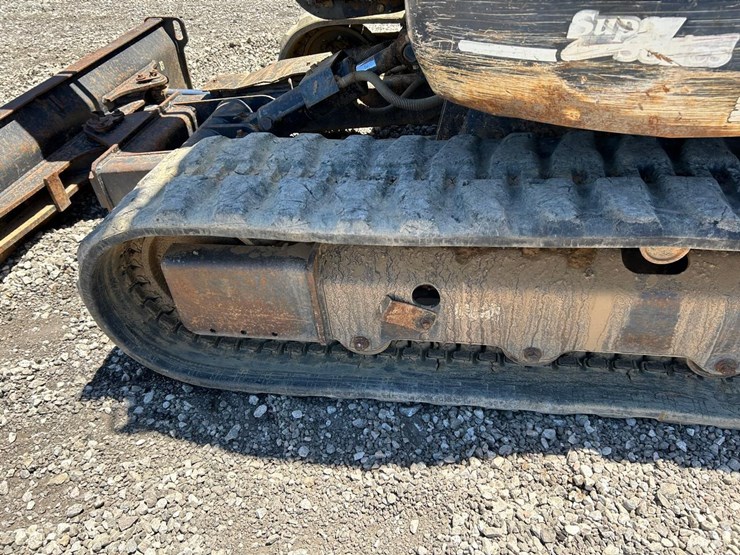 kubota-kx121-3st-image-15