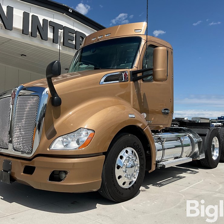 2022 KENWORTH T680
