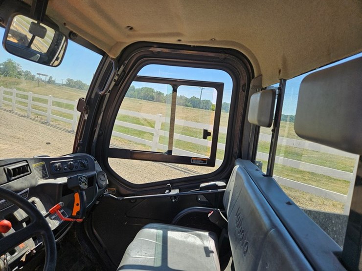 kubota-rtv1100-image-37
