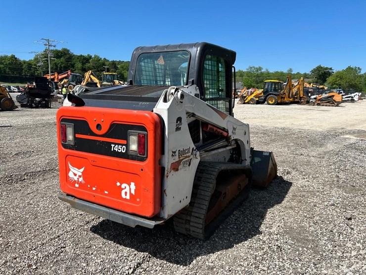 2019-bobcat-t450-image-4