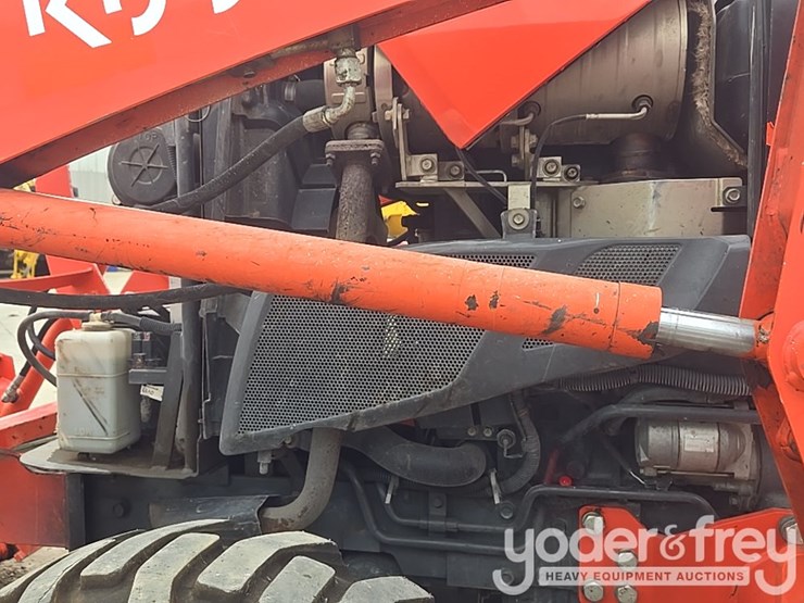 2019-kubota-l3901d-image-30